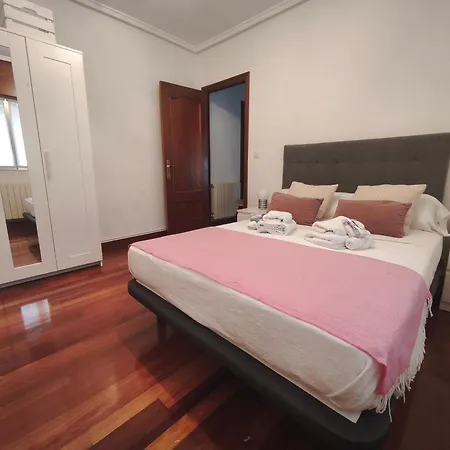 Monzubi Etxi Gernika-lumo Apartmán *
